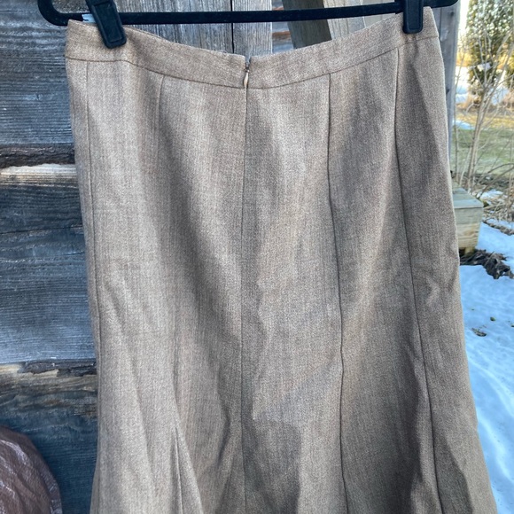 Ann Taylor Loft Skirt - Picture 3 of 4